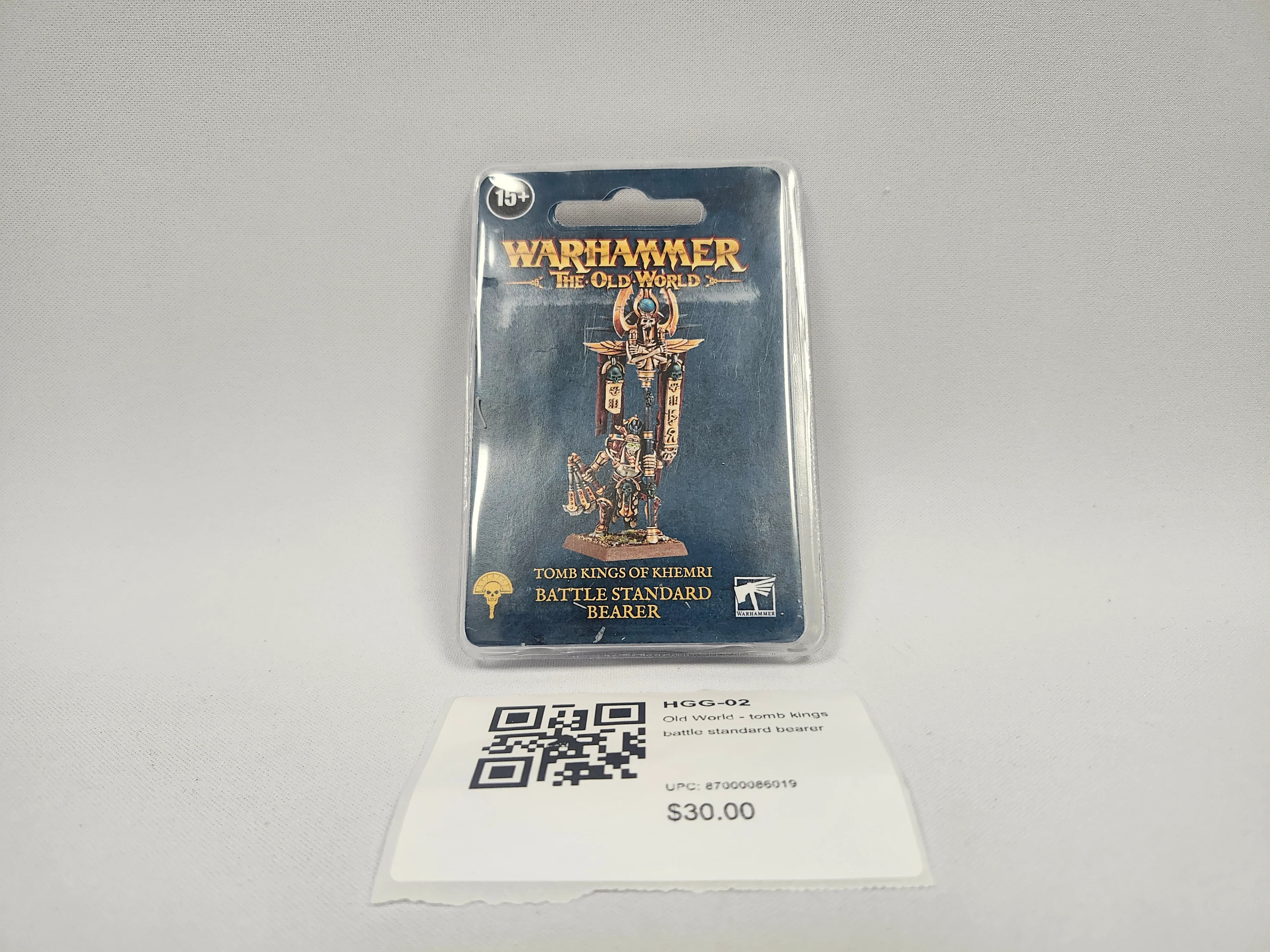 Old World - tomb kings battle standard bearer HGG-02