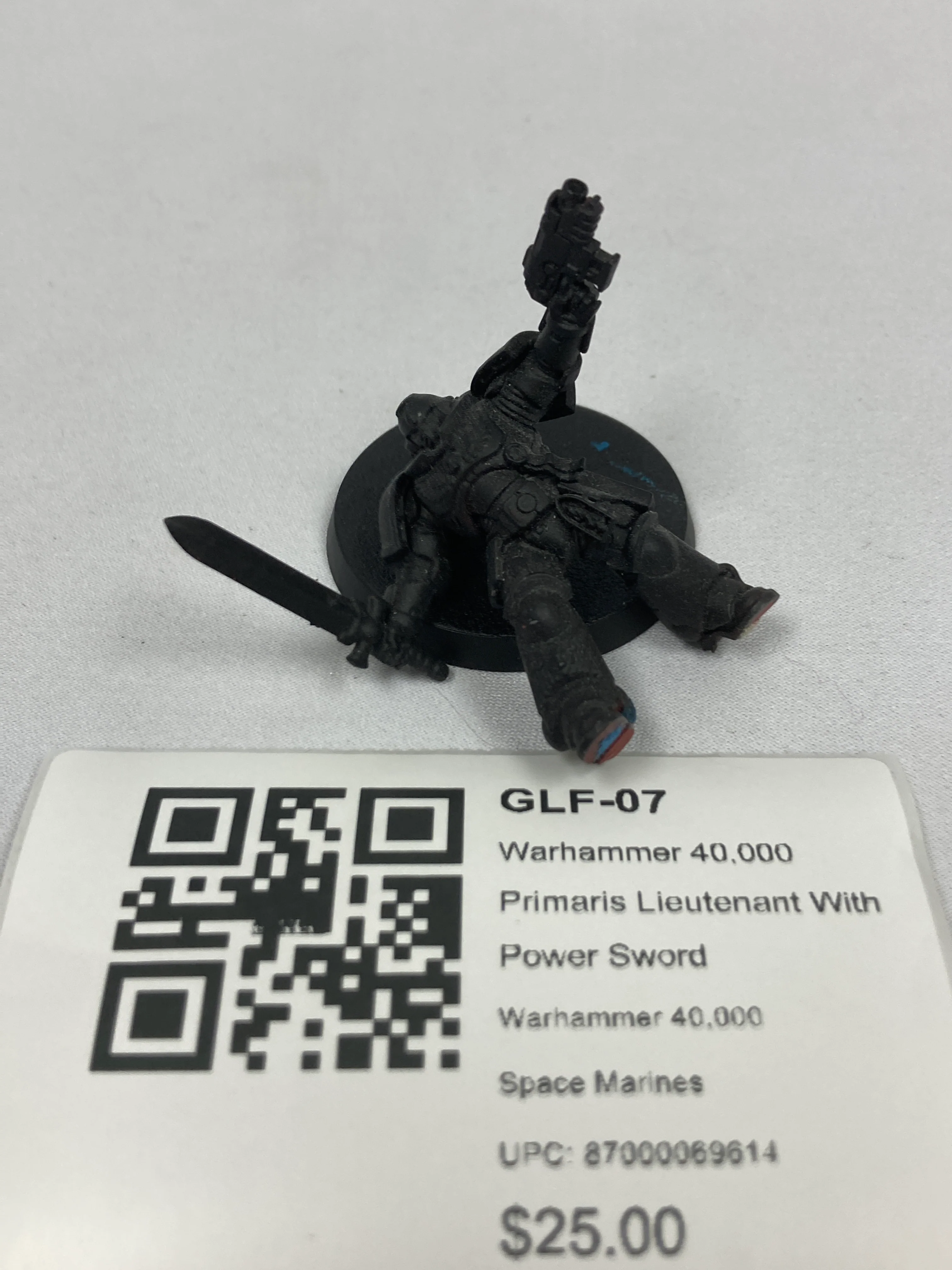 Warhammer 40,000 Primaris Lieutenant With Power Sword GLF-07